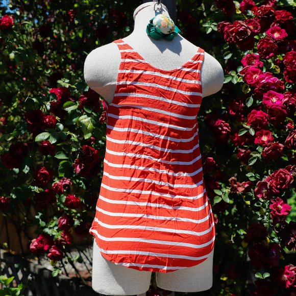 Striped Tank Top - Picture 3 of 4